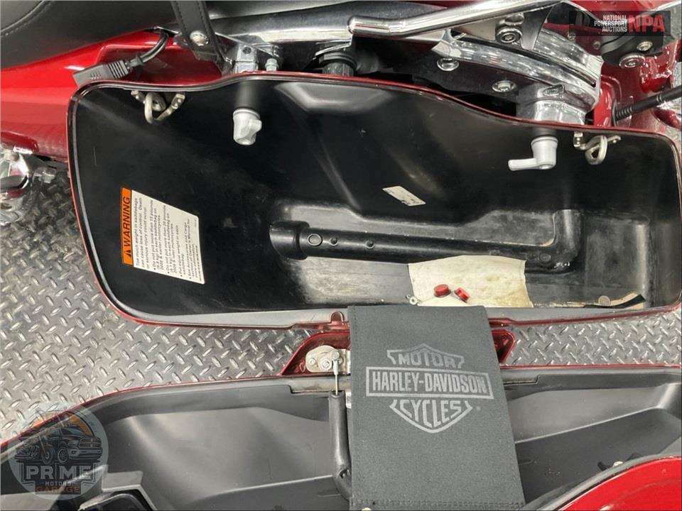 2018 Harley-Davidson FLHX STREET GLIDE — фото 17