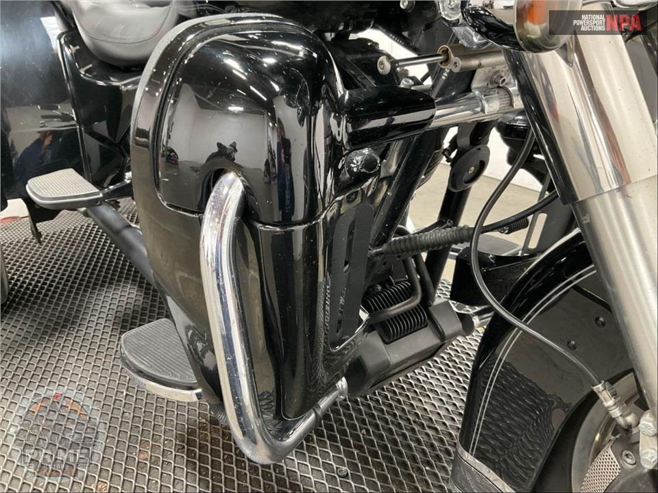 2012 Harley-Davidson FLHTCUTG TRIGLIDE UL CLSC — фото 15