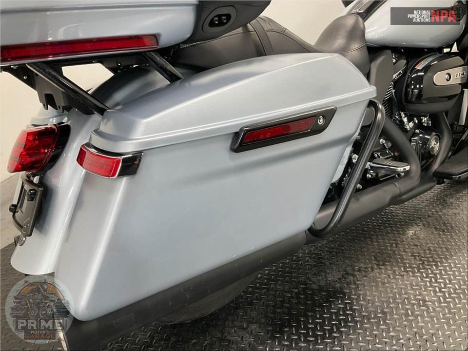 2023 Harley-Davidson FLTRK ROAD GLIDE LIMITED — фото 20