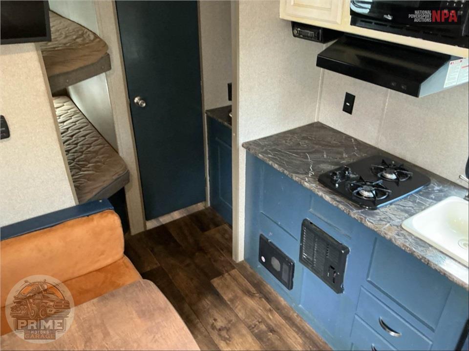 2017 Keystone Rv M-1850 FL - SUMMERLAND MINI SERIES — фото 8