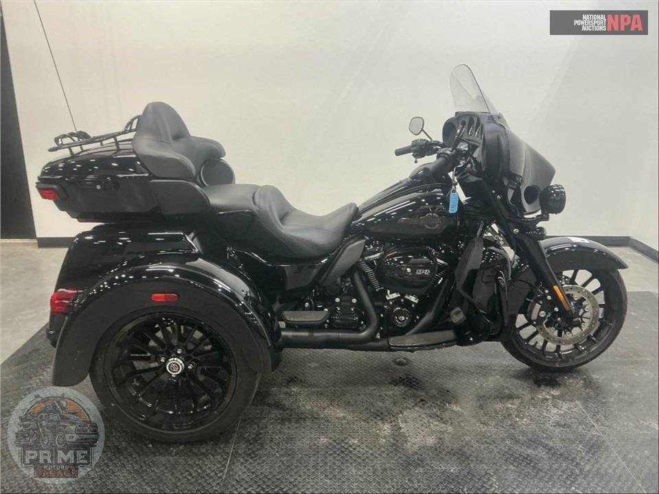 2025 Harley-Davidson FLHTCUTG TRI GLIDE ULTRA CLASSIC — фото 1