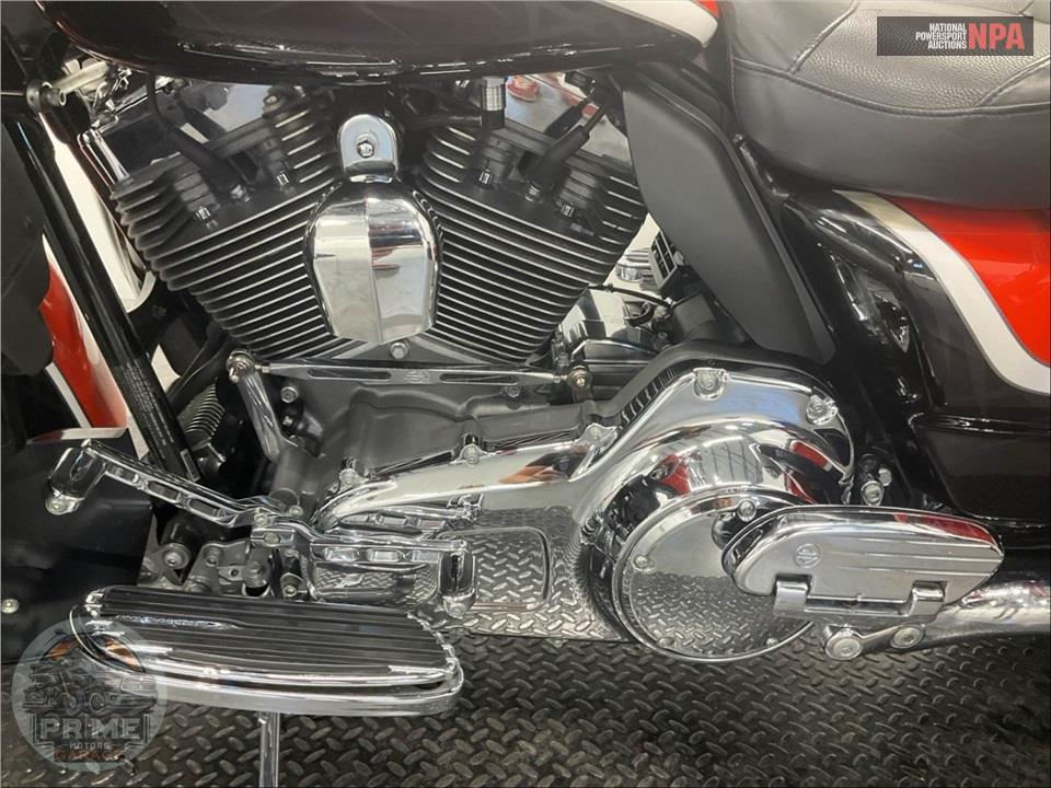 2012 Harley-Davidson FLHTCUSE7 SCREAMIN EAGLE — фото 7