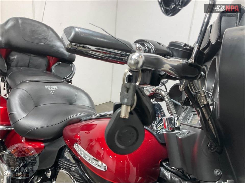 2013 Harley-Davidson FLHTK ELECTRA GLIDE UL LI — фото 12