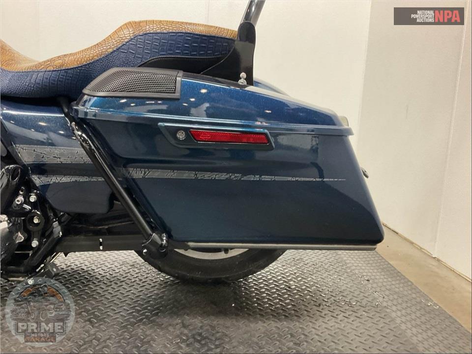 2016 Harley-Davidson FLTRU ROAD GLIDE ULTRA — фото 17