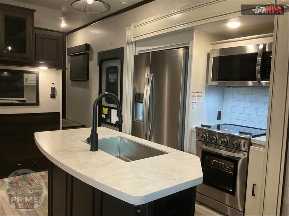 2023 Highland Ridge Rv M-395BHS - OPEN RANGE FIFTH WHEEL SERIES — фото 9