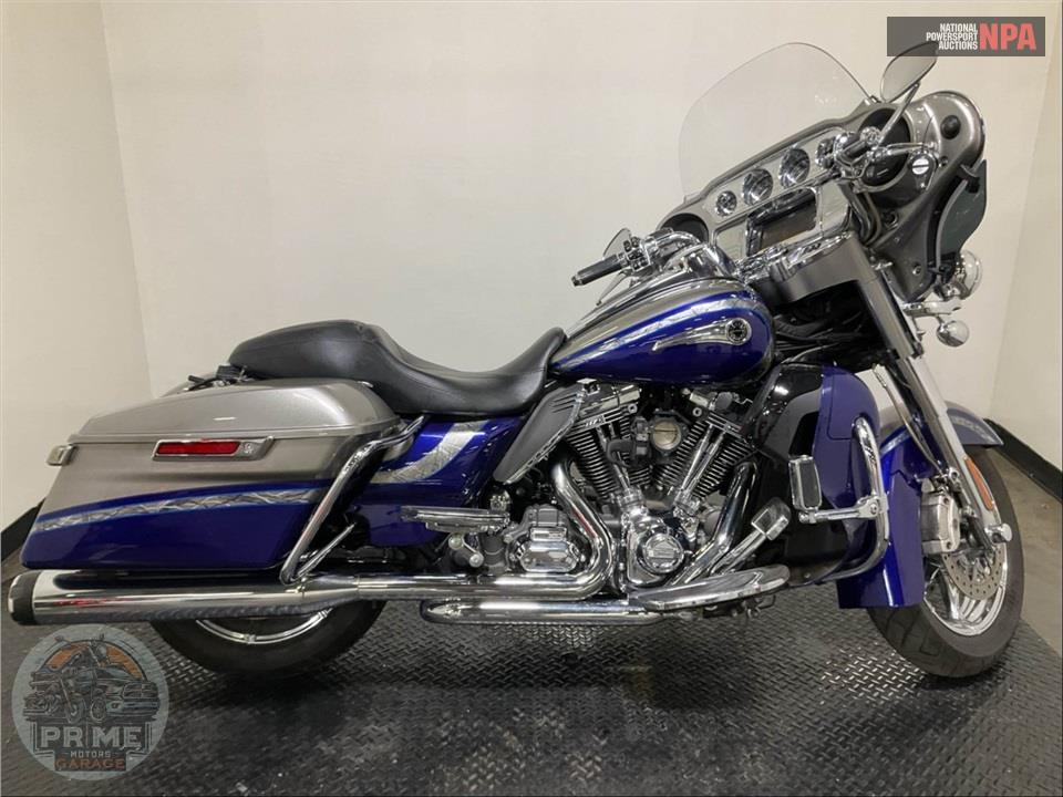 2016 Harley-Davidson FLHTKSE CVO ULTRA LIMITED — фото 1