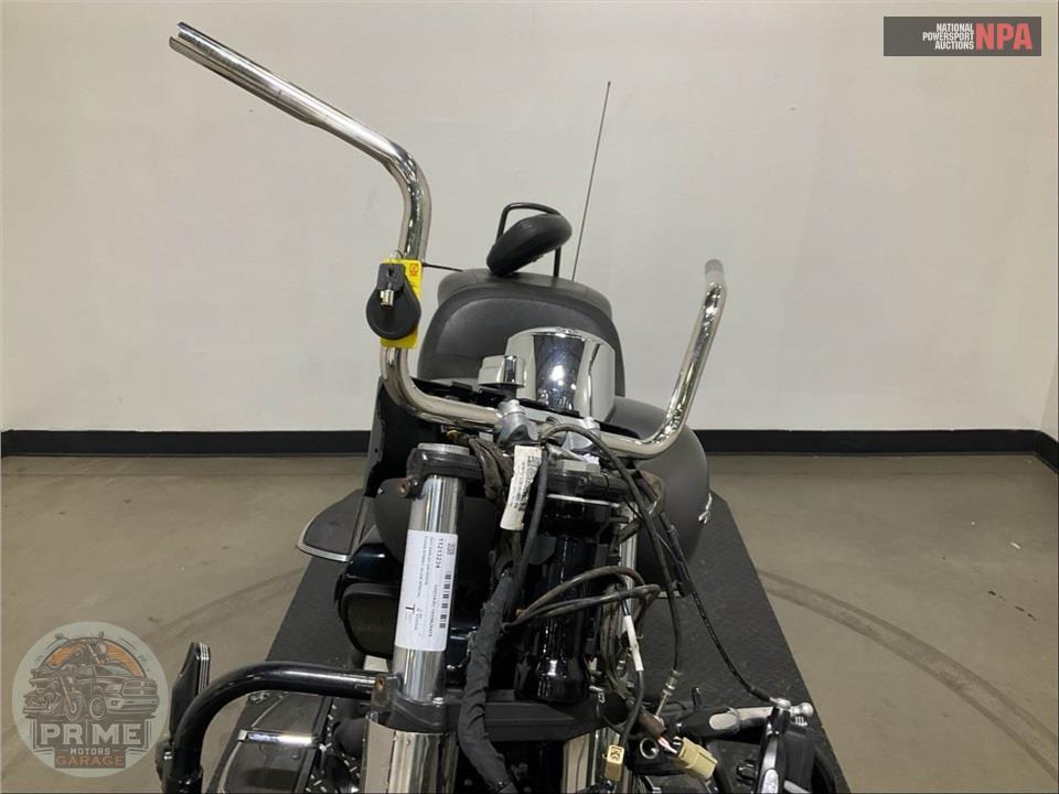 2017 Harley-Davidson FLHXS STREET GLIDE SPECIAL — фото 15