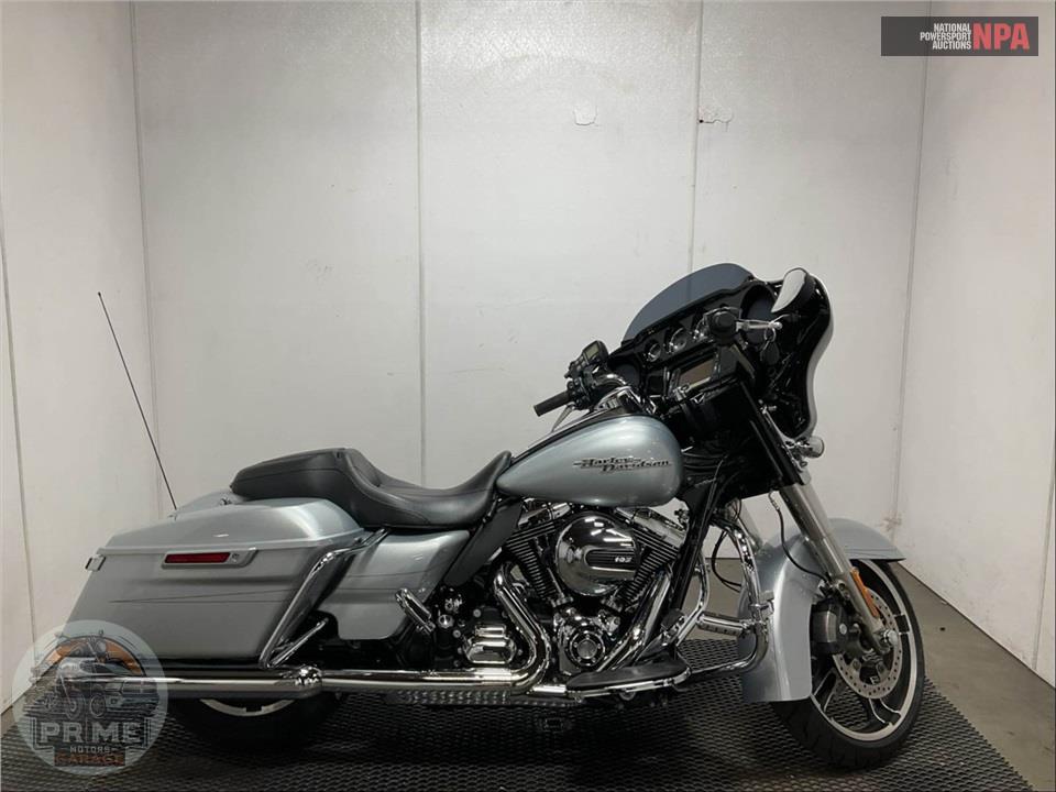2015 Harley-Davidson FLHXS STREET GLIDE SPECIAL — фото 1