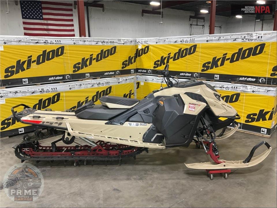 2024 Ski-Doo Summit X 154 850 E-TEC PowderMax Light FlexEdge 2.5" SHOT — фото 1