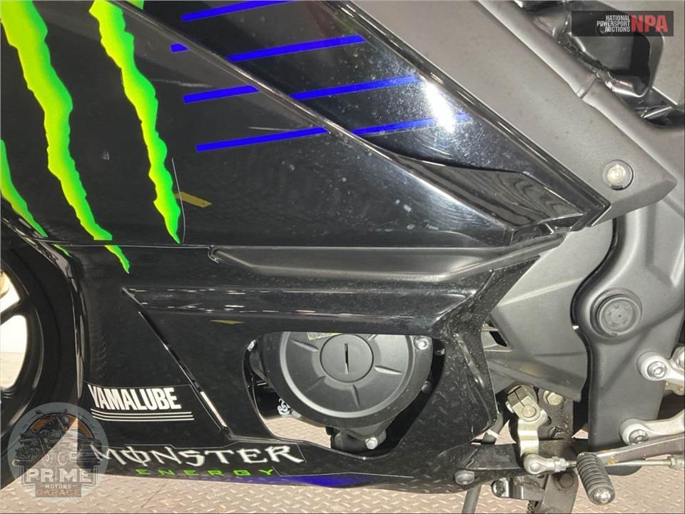 2021 Yamaha YZF-R3 MONSTER ENERGY MOTOGP — фото 7