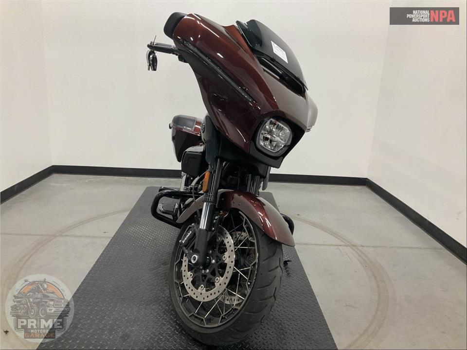 2024 Harley-Davidson FLHXSE CVO STREET GLIDE — фото 2