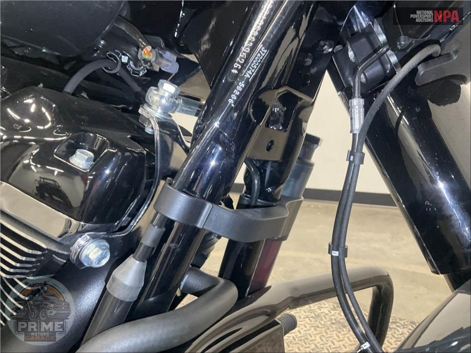 2025 Harley-Davidson FLHX STREET GLIDE — фото 10