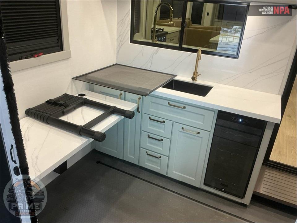 2025 Brinkley Rv M-3250 - MODEL G TOY HAULER TOY HAULER SERIES — фото 12