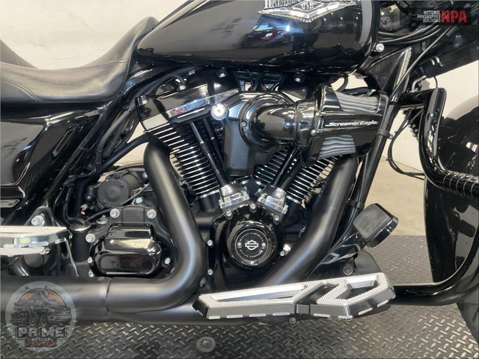 2017 Harley-Davidson FLHRXS ROAD KING SPECIAL — фото 6