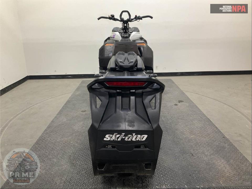 2025 Ski-Doo Summit Adrenaline 154 850 E-TEC PowderMax Light FlexEdge 2.5" SHOT — фото 4