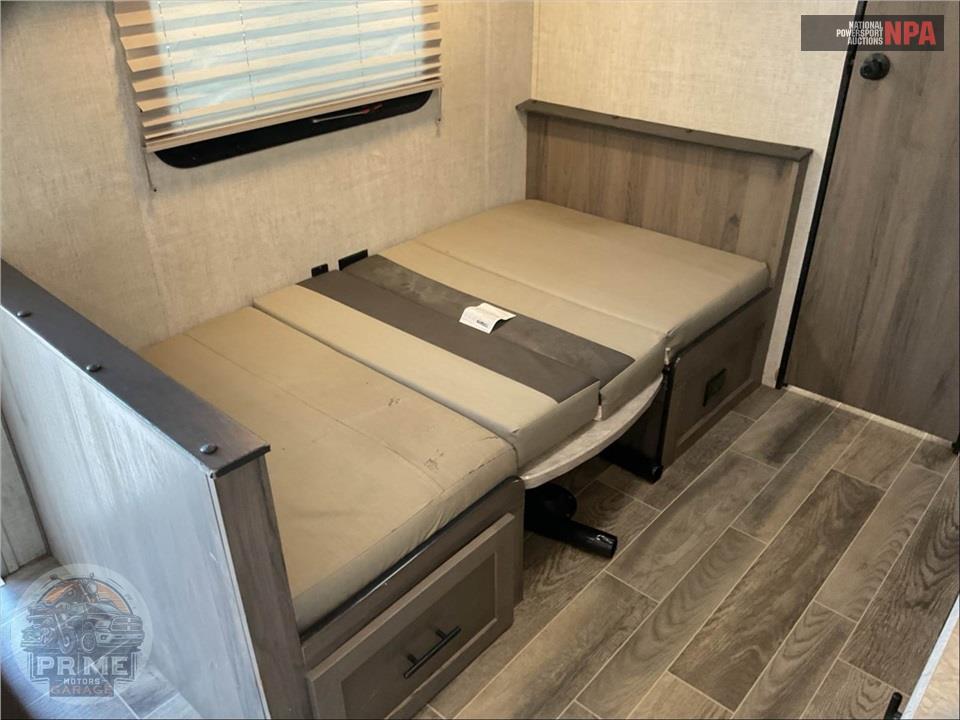 2022 Gulf Stream M-199DD Kingsport Super Lite Series — фото 14