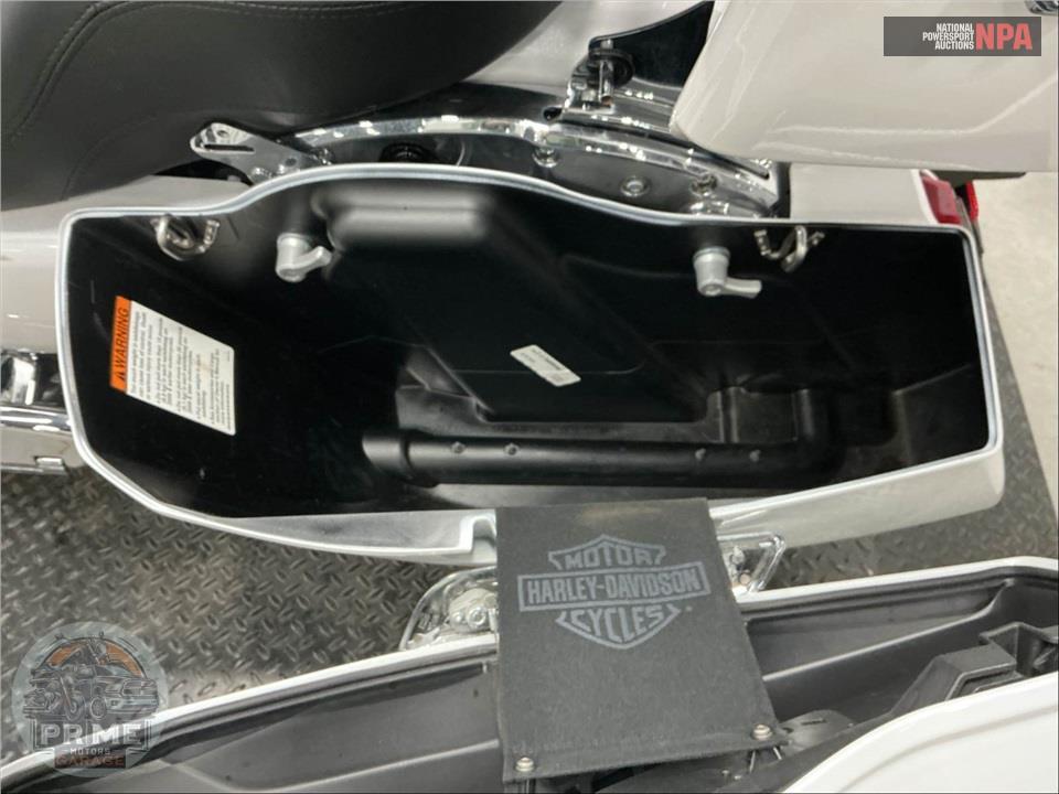 2024 Harley-Davidson FLHX STREET GLIDE — фото 18