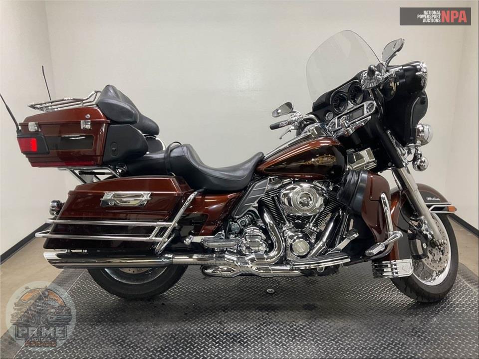 2009 Harley-Davidson FLHTCU ULTRA CLASSIC ELECTRA GLIDE — фото 1
