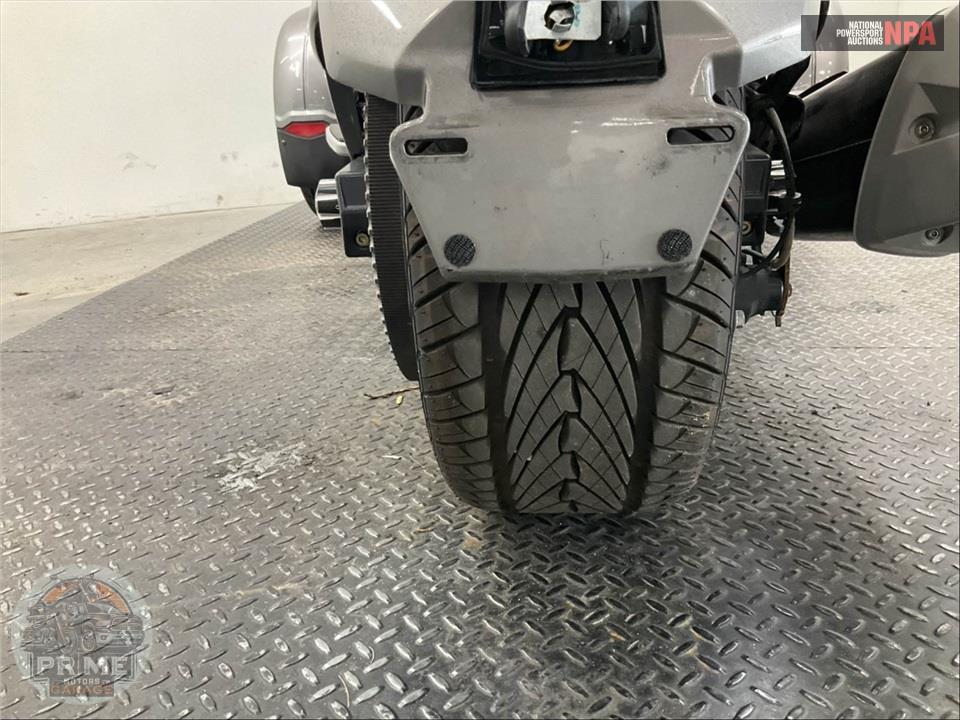 2013 Can-Am SPYDER RS SE5 — фото 24