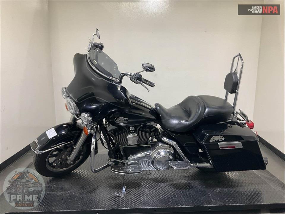 2008 Harley-Davidson FLHTCU ULTRA CLASSIC ELECTRA GLIDE — фото 3