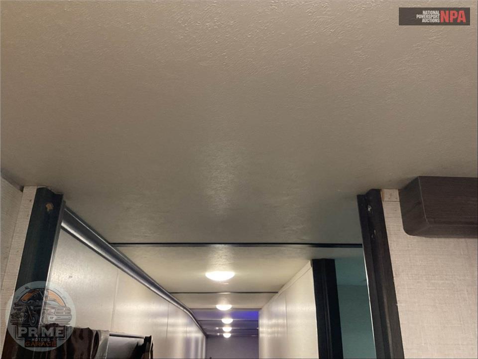 2018 Crossroads Rv M-3751 BH - VOLANTE HP FIFTH WHEEL SERIES — фото 38