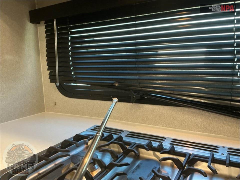 2020 Cardinal By Forest River M-370FLX - LUXURY FIFTH WHEEL SERIES — фото 24