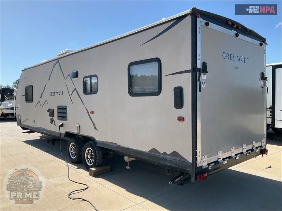 2019 Cherokee By Forest River M-26RR - GREY WOLF TOY HAULER SERIES — фото 3