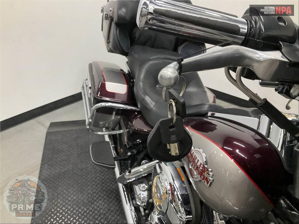 2007 Harley-Davidson FLHTCU ULTRA CLASSIC ELECTRA GLIDE — фото 12