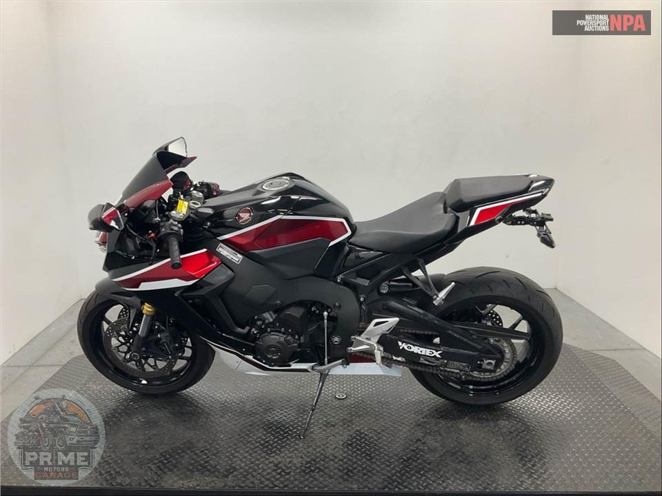 2021 Honda CBR1000RA (ABS) — фото 3