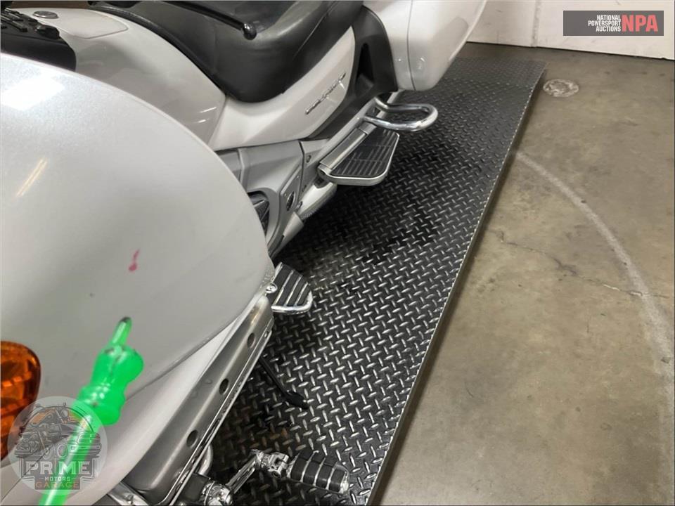 2008 Honda GL1800PM8 GOLDWING — фото 35