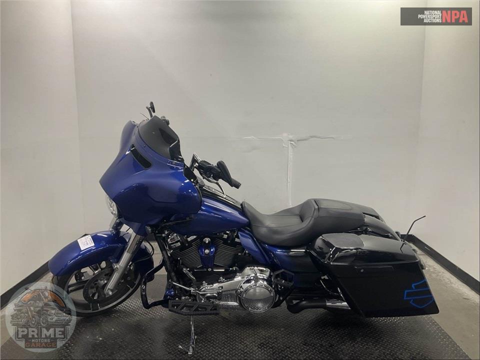 2017 Harley-Davidson FLHXS STREET GLIDE SPECIAL — фото 3