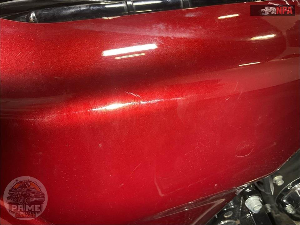 2010 Harley-Davidson FLHTCUTG TRIGLIDE ULTRA CLASSIC — фото 32
