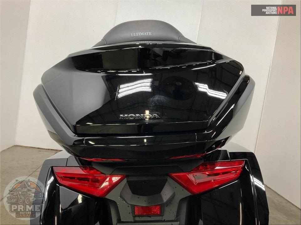 2023 Honda GL1800 GOLDWING TOUR — фото 17