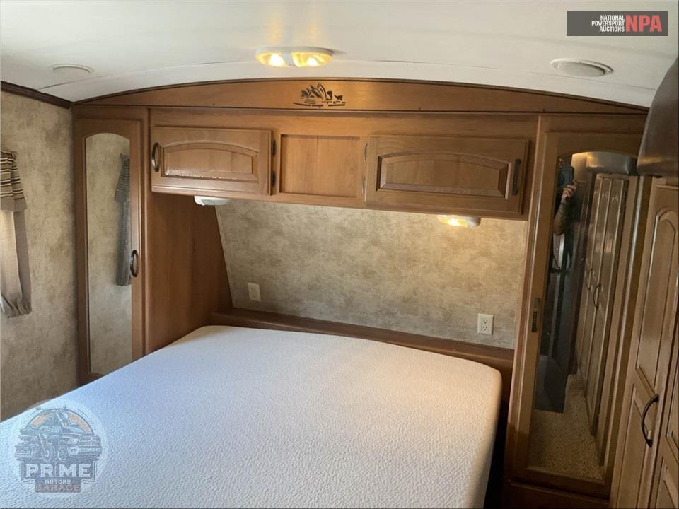 2013 Keystone Rv M-284 FRE - SYDNEY FIFTH WHEEL SERIES — фото 13