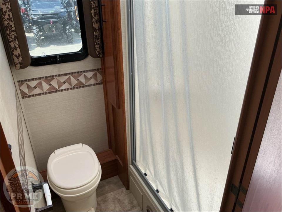 2017 Jayco M-23 XM FORD E450 - REDHAWK SERIES — фото 22