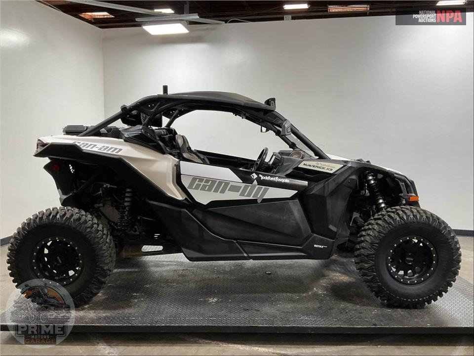 2018 Can-Am MAVERICK X3 TURBO — фото 1