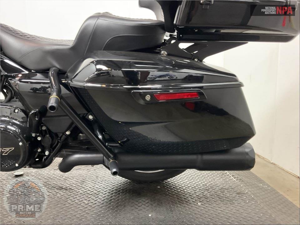 2025 Harley-Davidson FLHX STREET GLIDE — фото 17