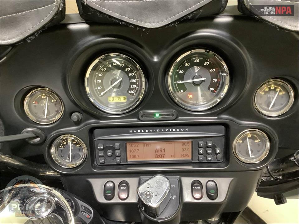 2011 Harley-Davidson FLHTK ELECTRA GLIDE UL LI — фото 5
