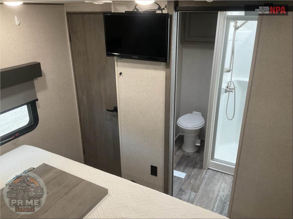 2020 Keystone Rv M-415 - RAPTOR TOY HAULER TOY HAULER SERIES — фото 11