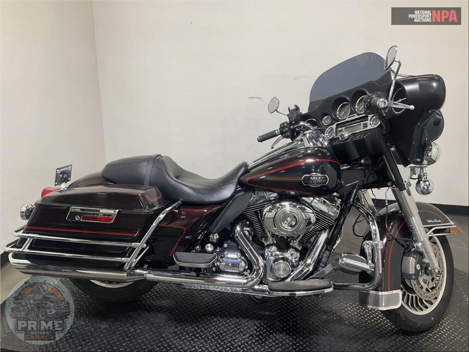 2011 Harley-Davidson FLHTCU UL CLSC EL GLIDE — фото 1