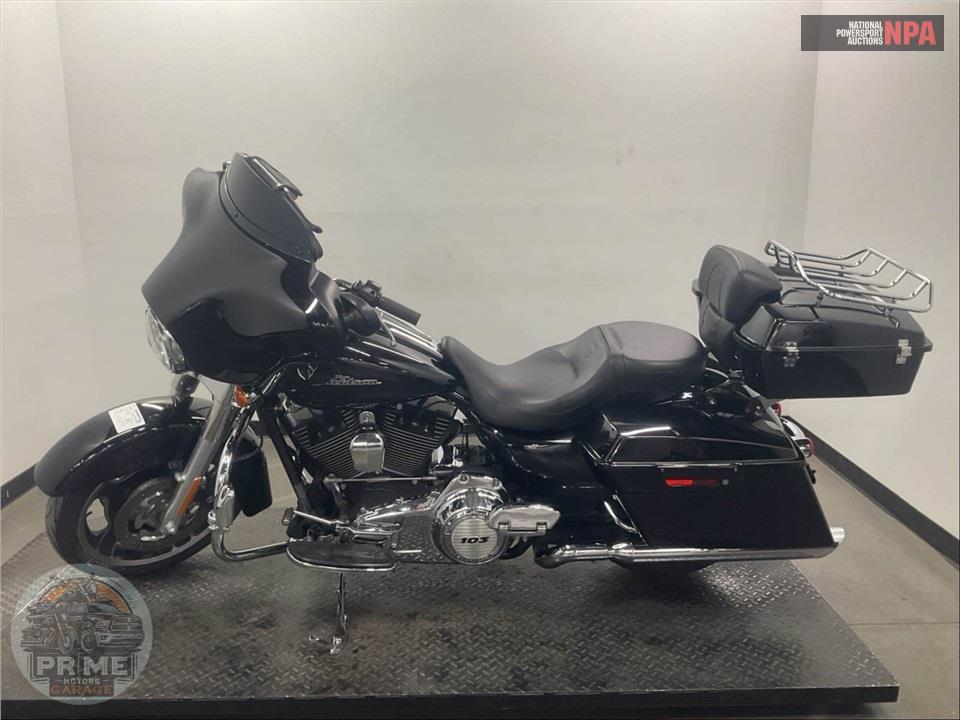 2011 Harley-Davidson FLHX-103 STREET GLIDE — фото 3