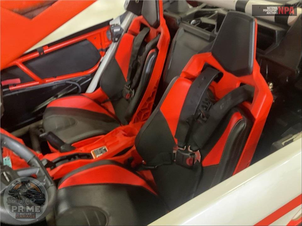2021 Can-Am MAVERICK X3 X RC TURBO RR — фото 23