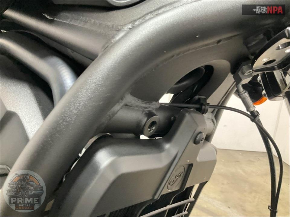 2025 Indian Motorcycle SCOUT SIXTY BOBBER — фото 12