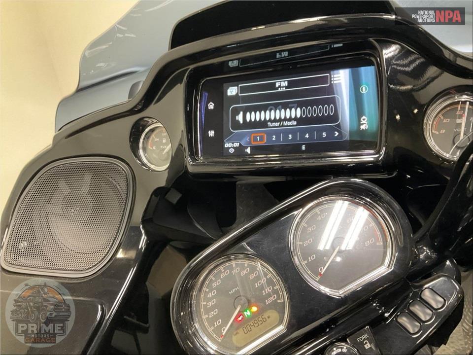 2019 Harley-Davidson FLTRXS ROAD GLIDE SPECIAL — фото 24