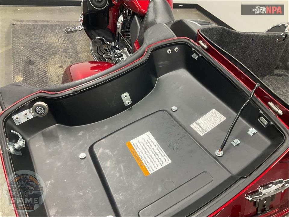 2013 Harley-Davidson FLHTCUTG TRIGLIDE UL CLSC — фото 22