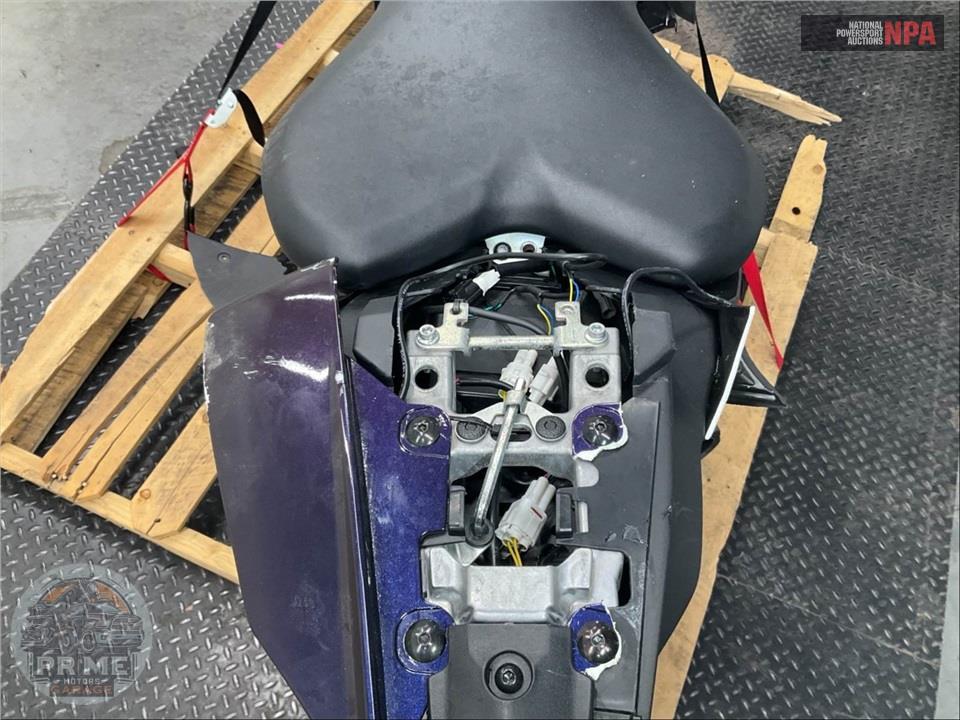2025 Yamaha YZF-R7 — фото 14