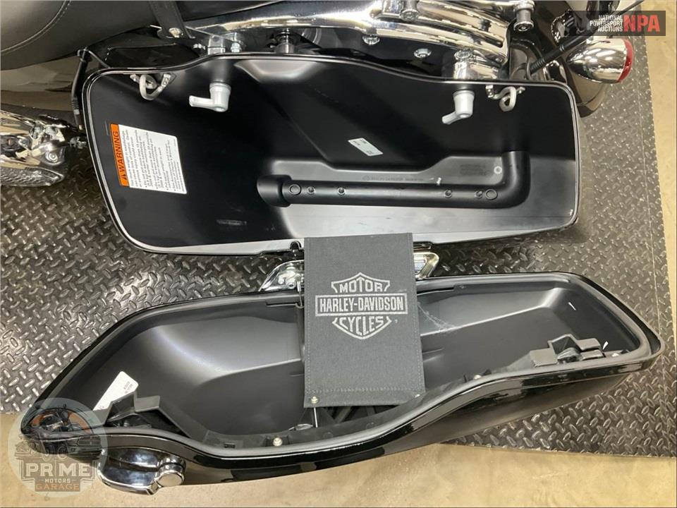 2023 Harley-Davidson FLHX STREET GLIDE — фото 15