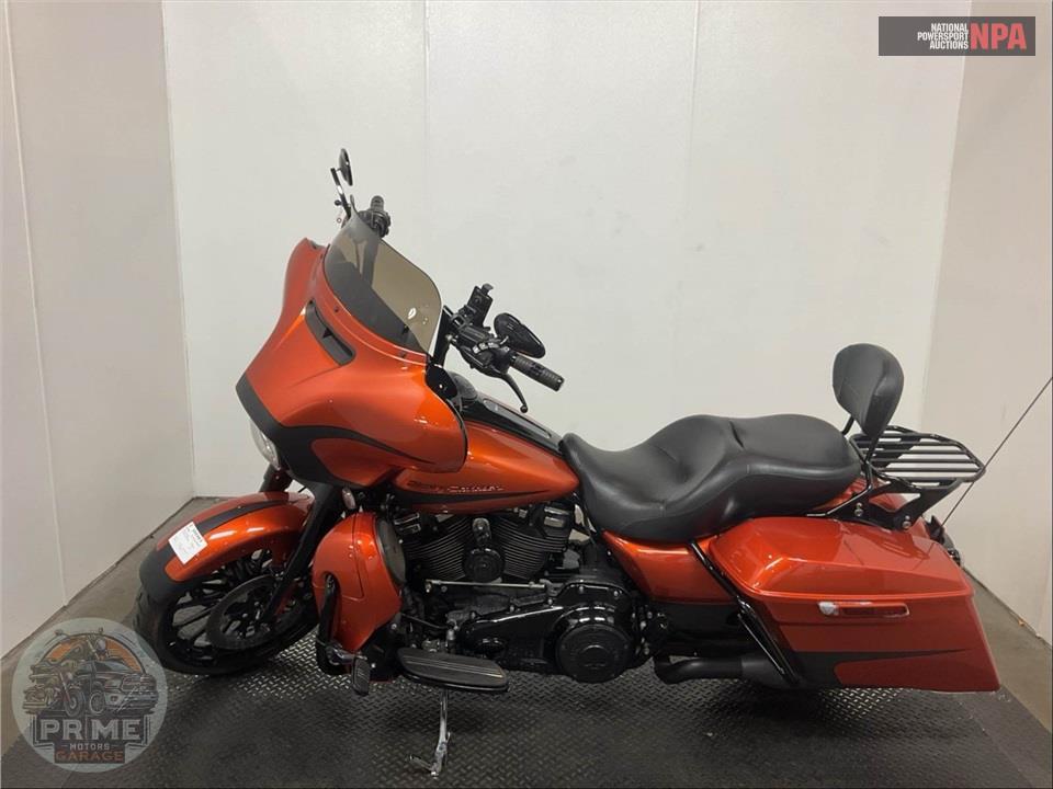 2019 Harley-Davidson FLHXS STREET GLIDE SPECIAL — фото 3