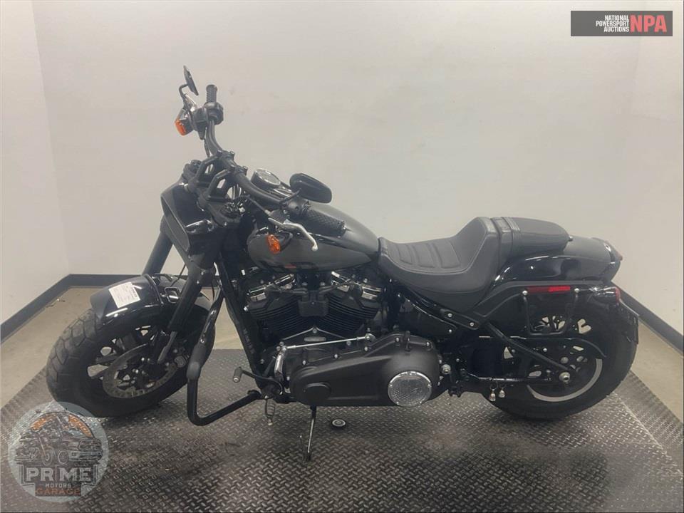 2022 Harley-Davidson FXFBS FAT BOB 114 — фото 3