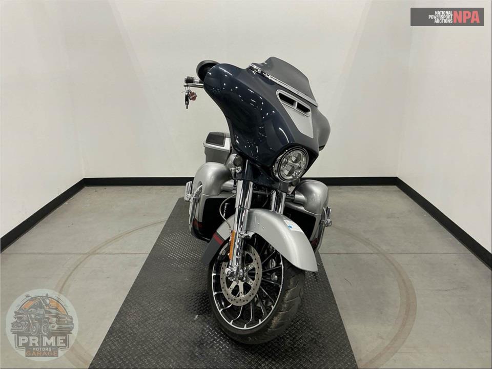 2019 Harley-Davidson FLHXSE CVO STREET GLIDE — фото 2